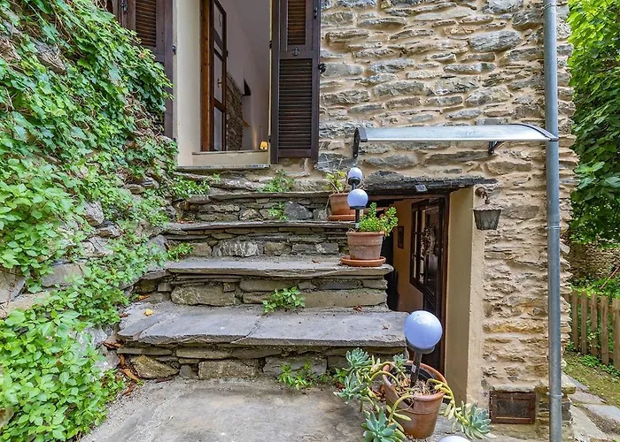 Dimora Concept - Casa Laetitia Vakantiehuis Pornassio