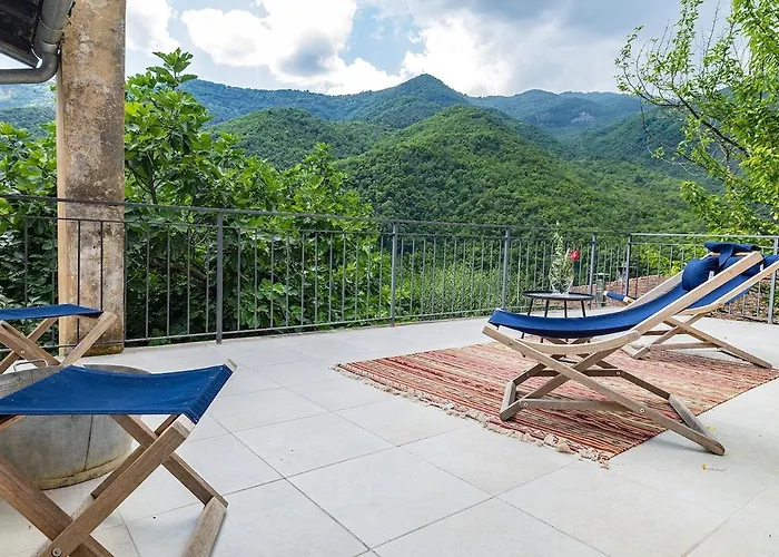 Dimora Concept - Casa Laetitia Vakantiehuis Pornassio